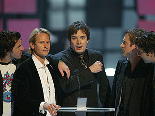 2003fallonvmas.jpg